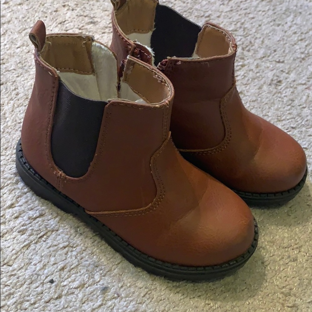 Unisex baby/toddler boots work once